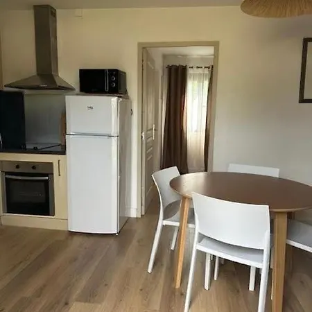 Appartement T2 Climatise Avec Terrasse Privative