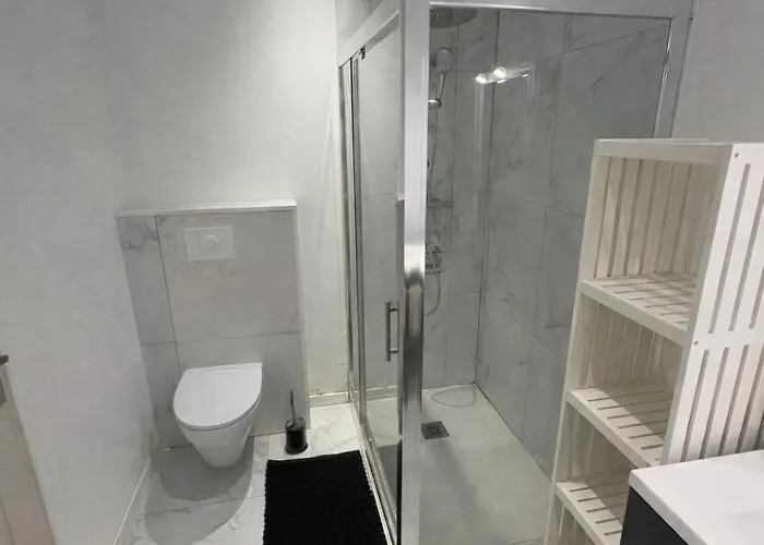 T2 Climatise Avec Terrasse Privative * Corte (Corsica)